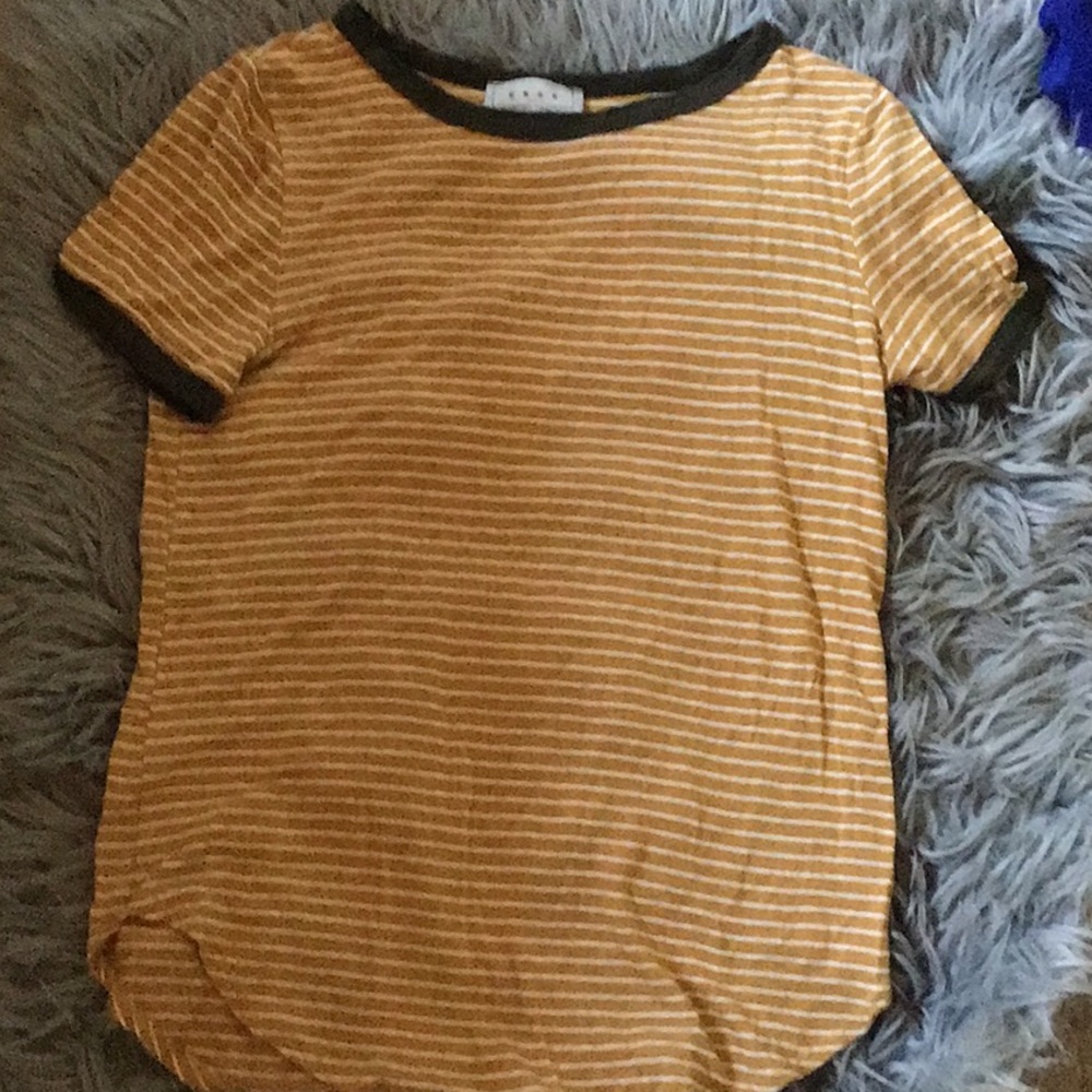 Girls/teens yellow striped T-shirt